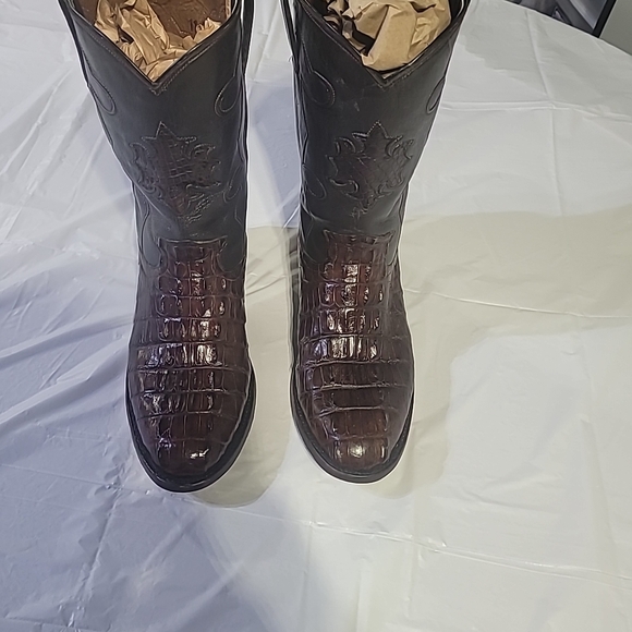 Men's Embossed Leather Cowboy Boots